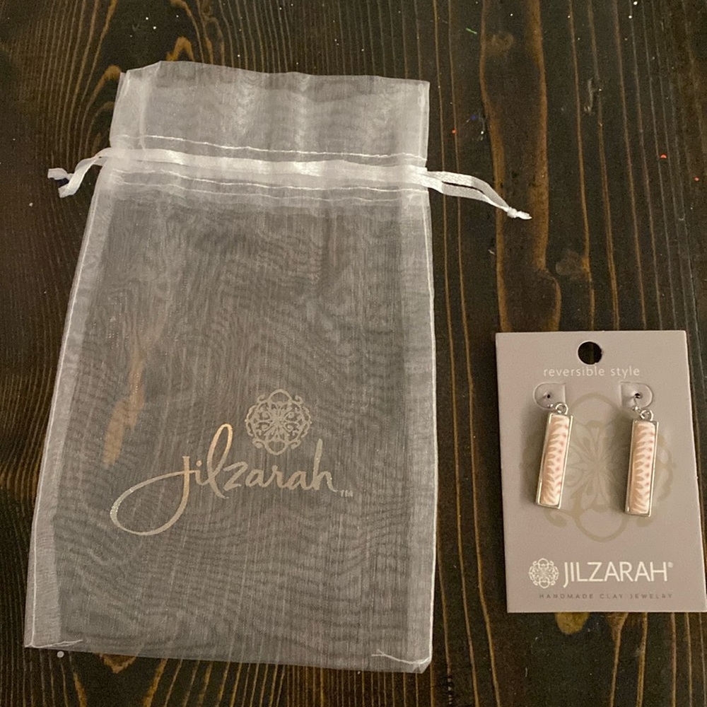 Jilzarah reversible bar earrings